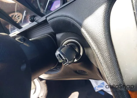 2003 Mercedes-Benz Sl 500 z USA, uszkodzony, nr VIN WDBSK75F73F010338